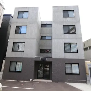 レユシール山鼻南101 アパート